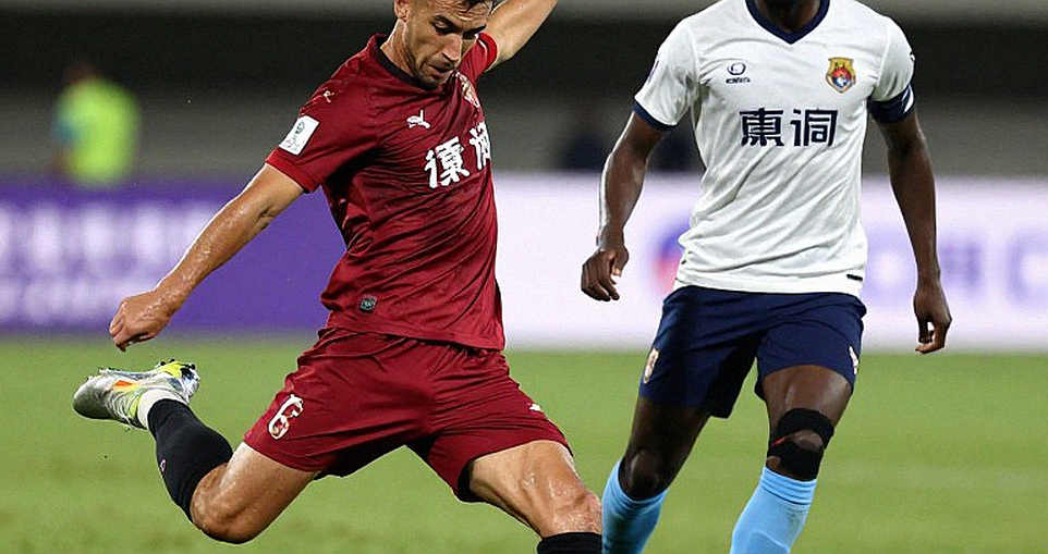The 40-Minute Rule of Transfers: What I Learned in Dhaka's Football Market, From Rumor to Truth