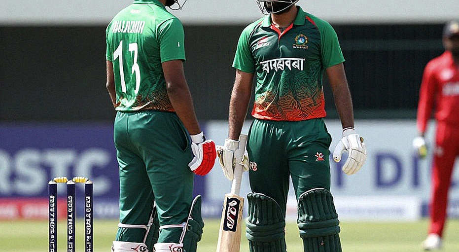 নিলামের কোলাহলে ডুবে যাওয়া সংকেত: ইনজুরি, ফিক্সচারের ভিড় আর বাংলার ক্রিকেটের নীরব অপেক্ষা
