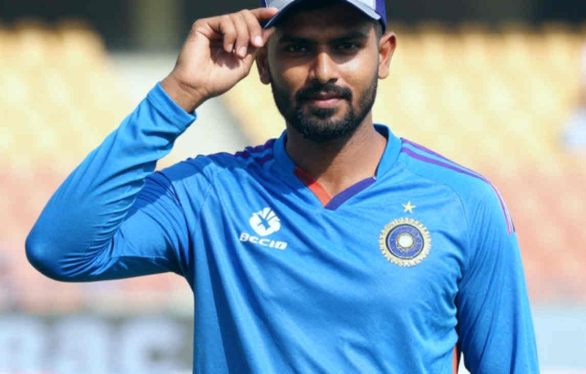 দুই নাম কাটা, একটি নাম ফেরা: টস-দিনের শিটে জিম্বাবুয়ের যে হিসাব মেলে না