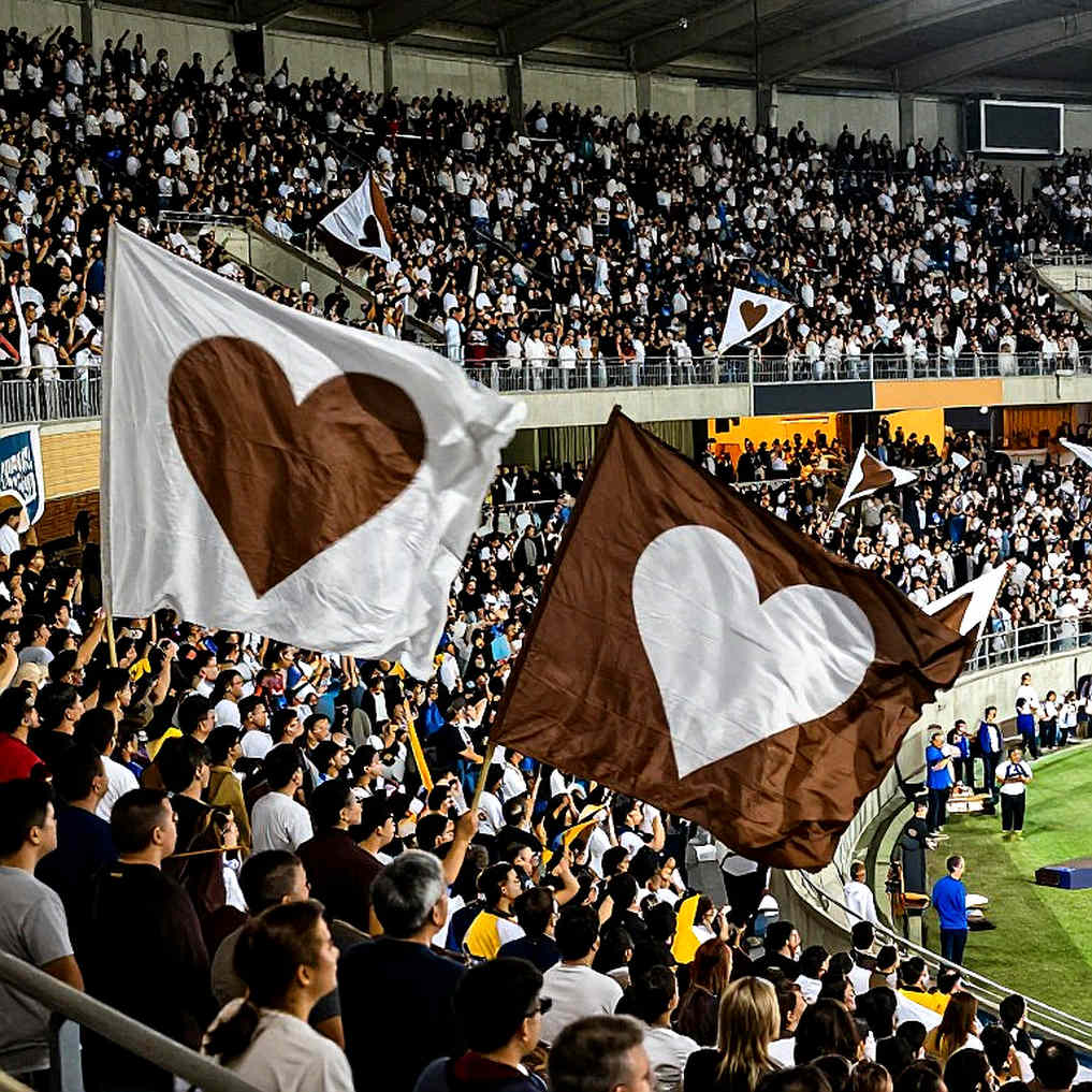 প্রথম সেটের পরে: ভিয়েতনামের এশিয়াড ডায়েরি, আর যুদ্ধক্রীড়ার অলিখিত সকাল